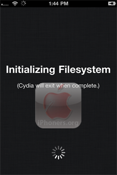 Cydia Initializing Filesystem