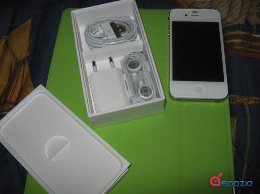White iPhone 4 Unboxing